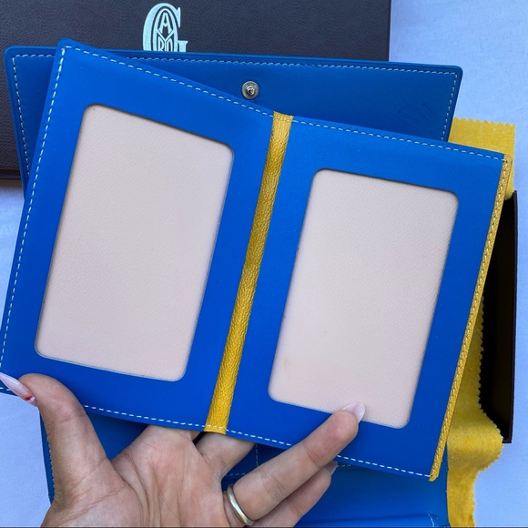 GOYARD Rivoli Wallet Sky Blue passport set - Picture 7 of 15
